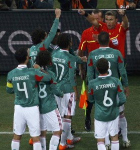 Rosetti intenta calmar a los mexicanos.  Foto: Reuters