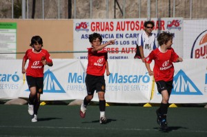 Los jugadores del RCD Mallorca celebran un gol