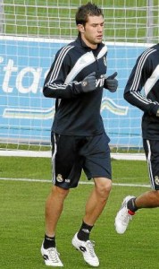 Juanan, entrenando con la primera plantilla del Real Madrid